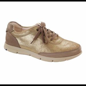 Birkenstock 38 Gold Manitoba lace-up